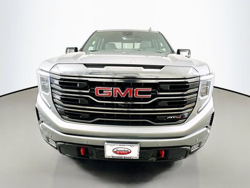 Used 2024 GMC Sierra 1500 AT4 w/ Technology Package AWD/4WD image 2