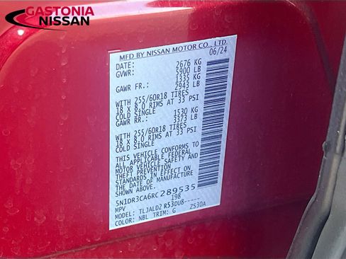 Used 2024 Nissan Pathfinder SL image 42