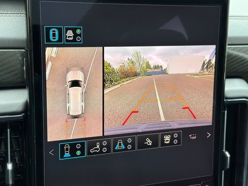 New 2026 GMC Yukon AT4 AWD/4WD image 19