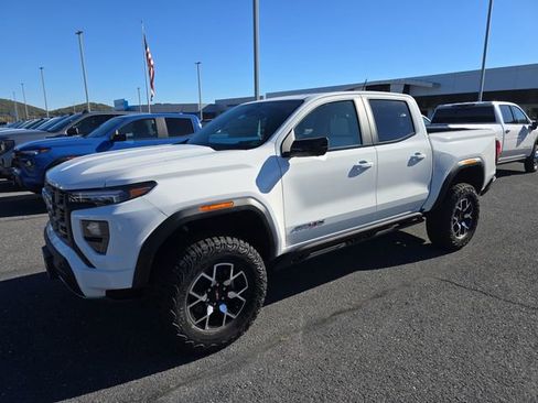 New 2026 GMC Canyon AT4X image 2