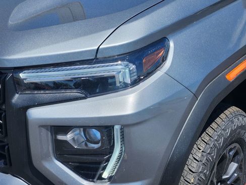 New 2025 GMC Canyon Elevation w/ Convenience Package image 5