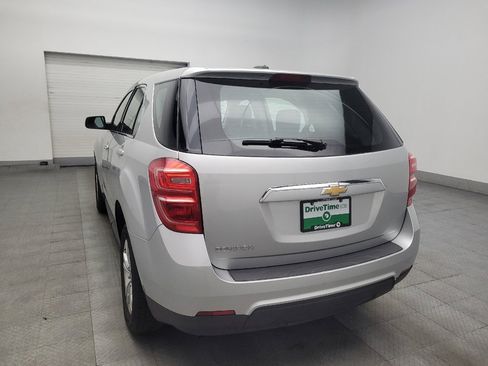 Used 2017 Chevrolet Equinox LS FWD image 5