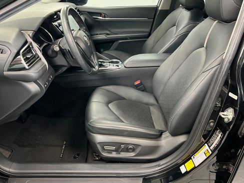 Used 2020 Toyota Camry XSE w/ Carpet Mat Package image 18