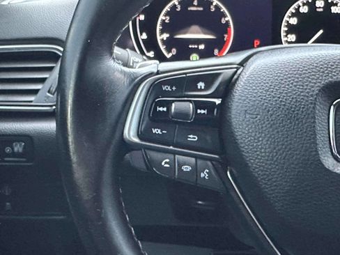 Used 2018 Honda Accord Sport image 29