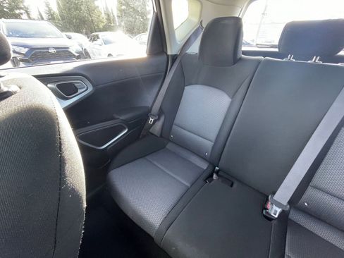 Used 2025 Kia Soul LX w/ LX Technology Package image 34