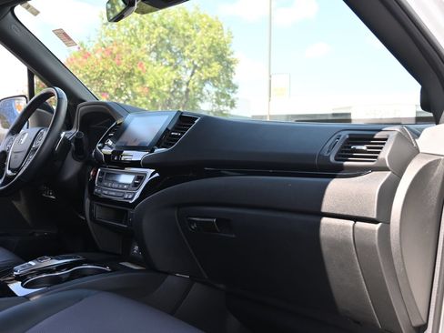 Used 2023 Honda Ridgeline Black Edition image 24