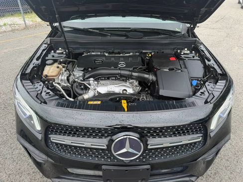 Used 2021 Mercedes-Benz GLB 250 4MATIC image 25