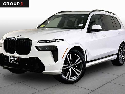 New 2026 BMW X7 xDrive40i w/ M Sport Package AWD/4WD image 1