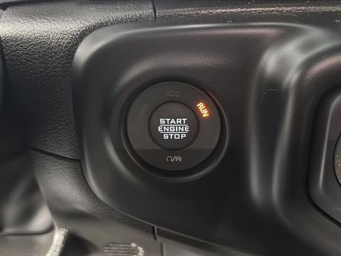 Used 2022 Jeep Wrangler Unlimited Rubicon w/ Trailer Tow Package image 28