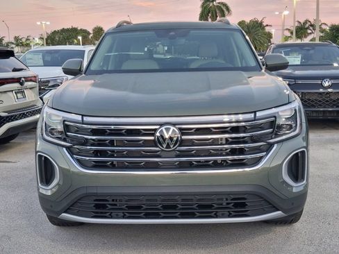 New 2026 Volkswagen Atlas SE FWD image 2