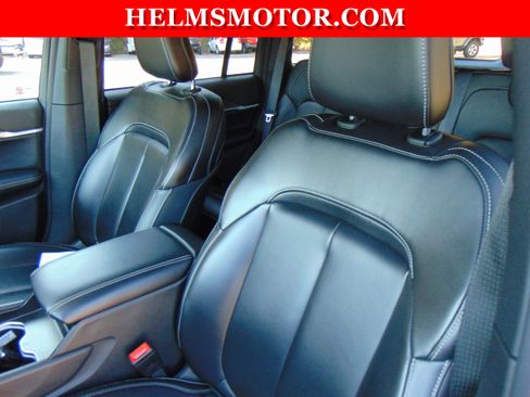 Certified 2024 Jeep Grand Cherokee Limited image 36