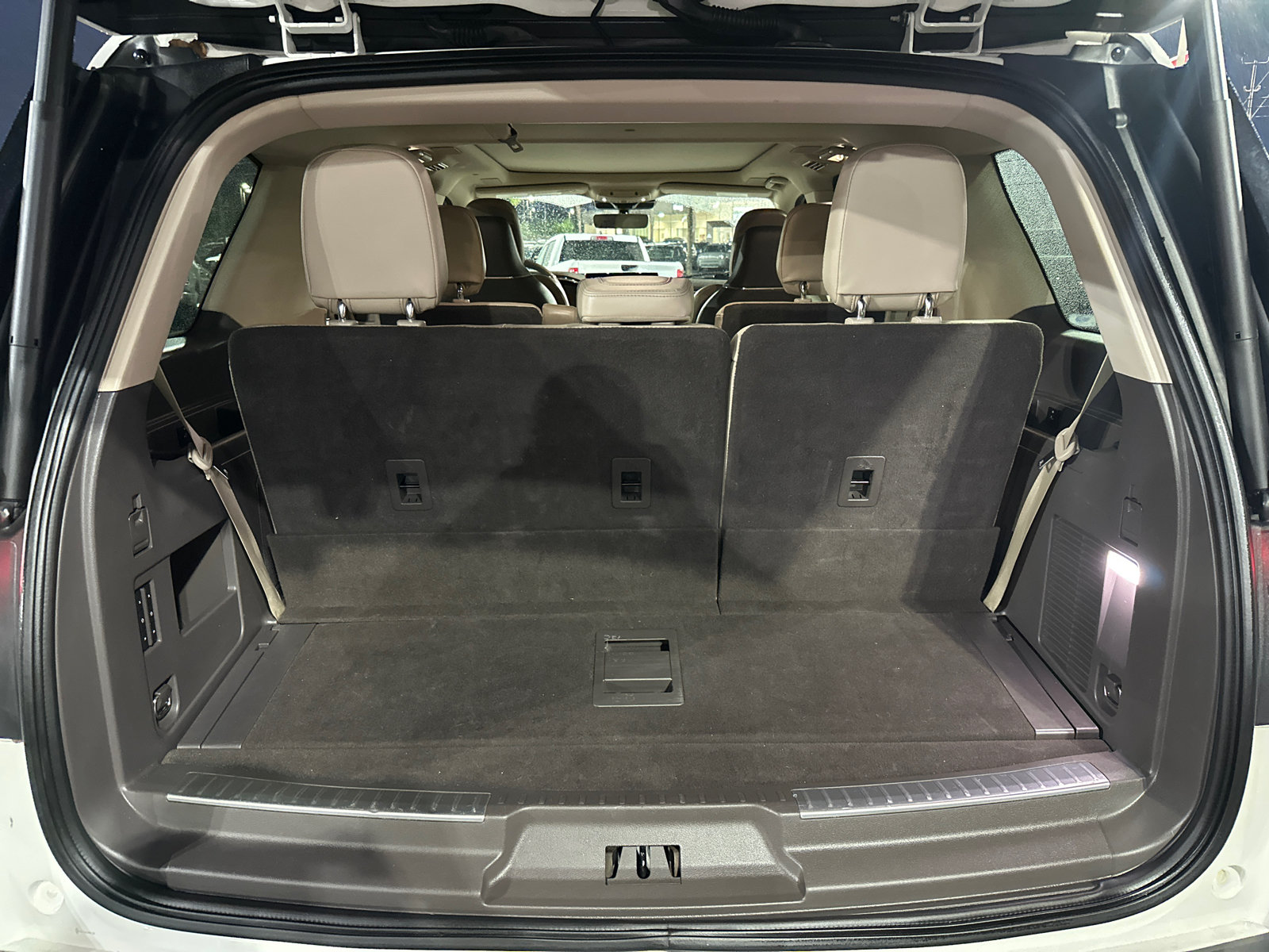 Used 2022 Lincoln Navigator Reserve AWD/4WD image 16
