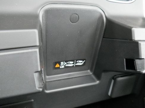 New 2026 GMC Sierra 1500 SLT image 24