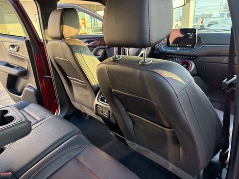 Used 2023 Chevrolet Blazer RS w/ Enhanced Convenience Package image 33