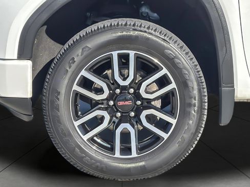 Used 2019 GMC Sierra 1500 AT4 w/ AT4 Premium Package image 25