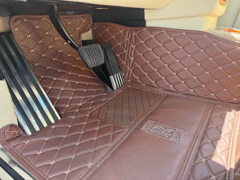 Used 2011 Rolls-Royce Phantom Sedan RWD image 41