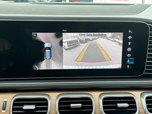 Used 2022 Mercedes-Benz GLE 350 w/ AMG Line Exterior image 28