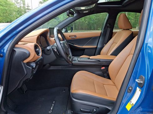 Used 2023 Lexus IS 300 w/ Comfort Package RWD image 13