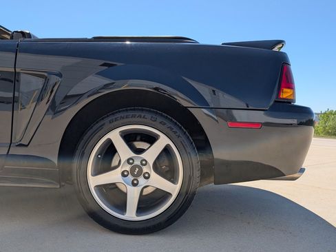 Used 1999 Ford Mustang Cobra RWD image 34