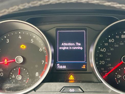 Used 2021 Volkswagen Tiguan SE R-Line image 23