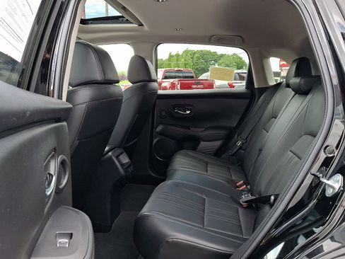 Used 2024 Honda HR-V EX-L image 11