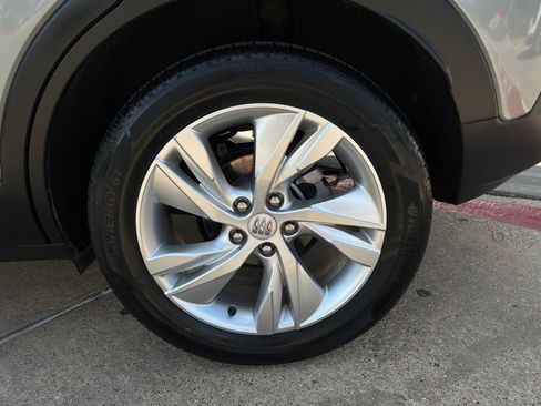 Used 2025 Buick Encore GX Preferred FWD image 9