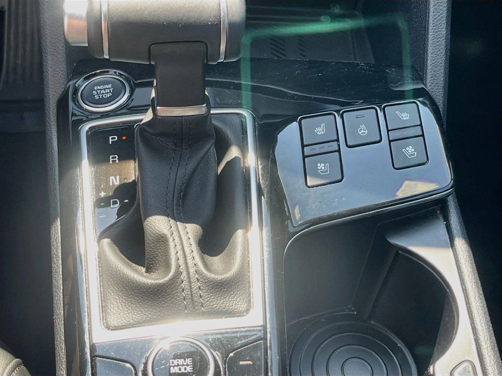 Used 2025 Kia Sportage SX FWD image 17