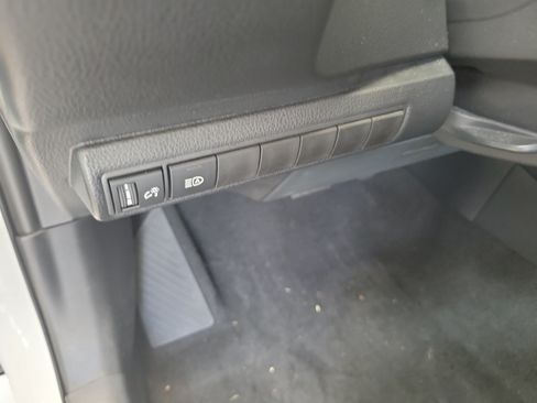 Used 2026 Toyota Corolla LE FWD image 24