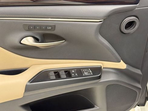 Used 2020 Lexus ES 350 w/ Premium Package FWD image 13