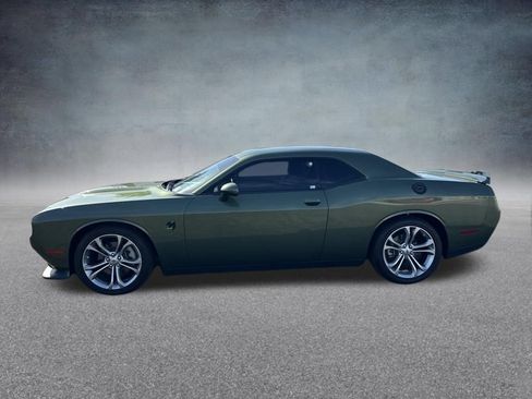 Used 2022 Dodge Challenger R/T RWD image 7