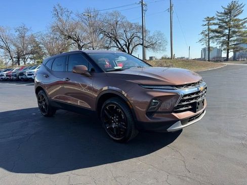 Used 2023 Chevrolet Blazer LT w/ Driver Confidence Package image 8