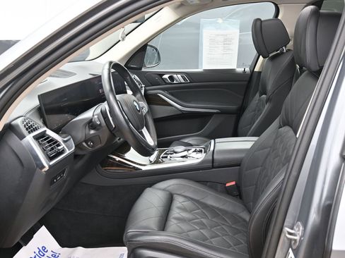 Used 2025 BMW X7 xDrive40i image 17