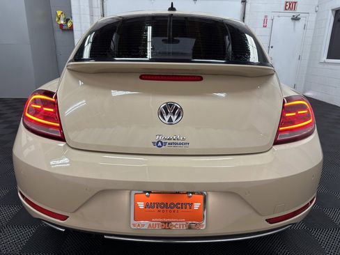 Used 2019 Volkswagen Beetle 2.0T Final Edition SEL image 9