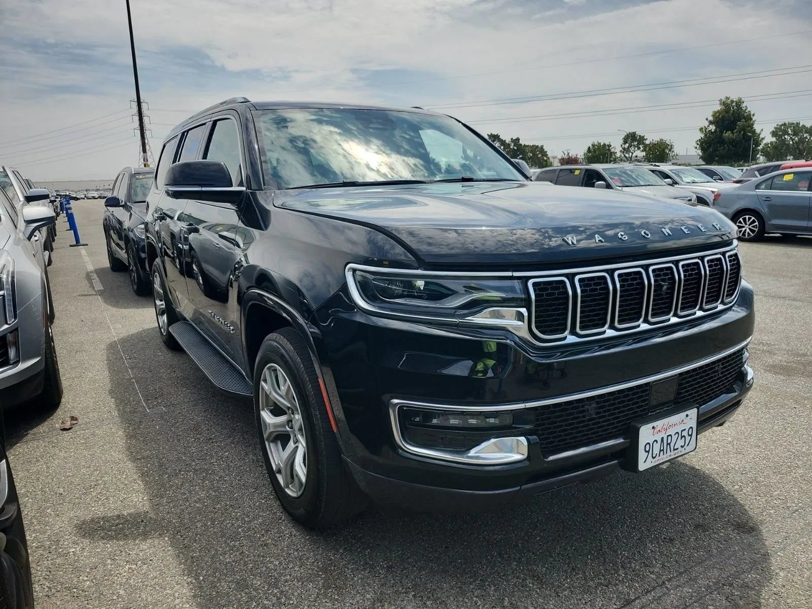 Used 2022 Jeep Wagoneer Series I w/ Convenience Group I AWD/4WD image 3