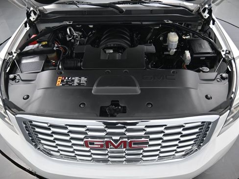 Used 2020 GMC Yukon XL Denali w/ Open Road Package image 13