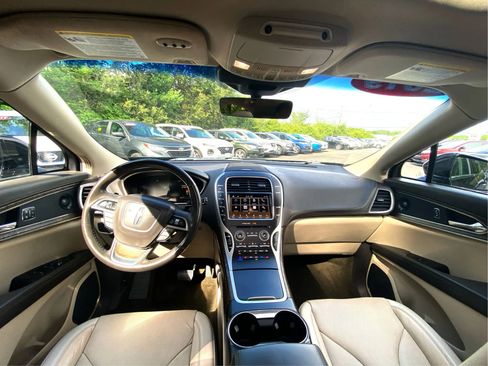 Used 2019 Lincoln Nautilus Reserve w/ Driver Assistance Package image 37