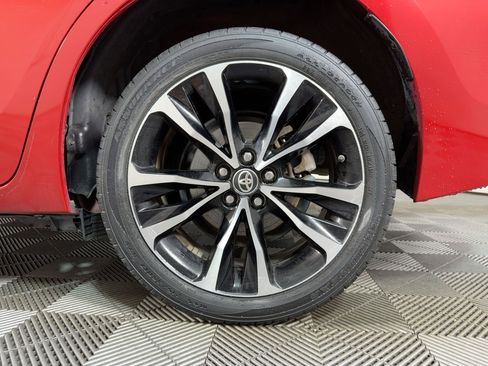 Used 2019 Toyota Corolla SE image 11