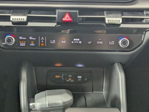 New 2026 Kia Sportage EX w/ EX Panorama Roof Package FWD image 20