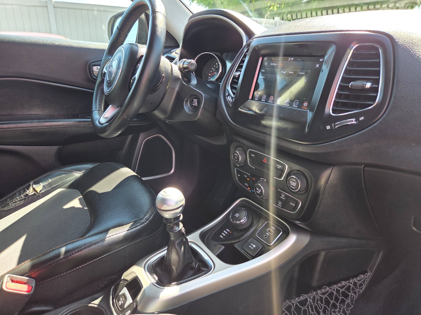 Used 2017 Jeep Compass Latitude w/ Popular Equipment Group AWD/4WD image 15