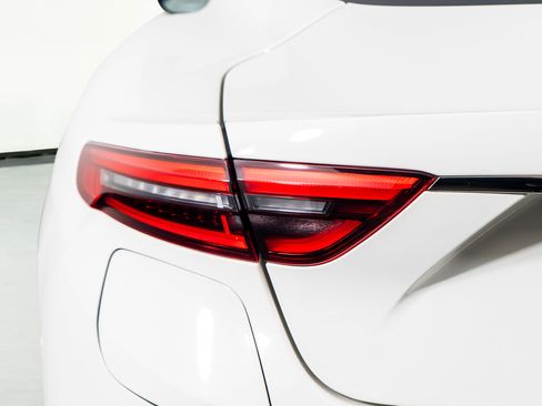 Used 2024 Maserati GranTurismo Folgore image 12