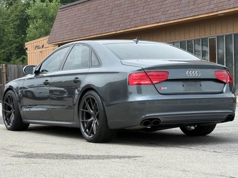 Used 2013 Audi S8 AWD/4WD image 3