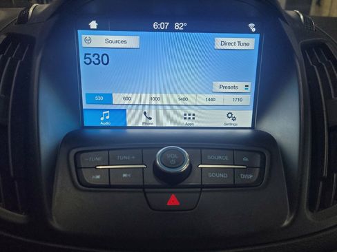 Used 2017 Ford Escape SE w/ Equipment Group 201A FWD image 25