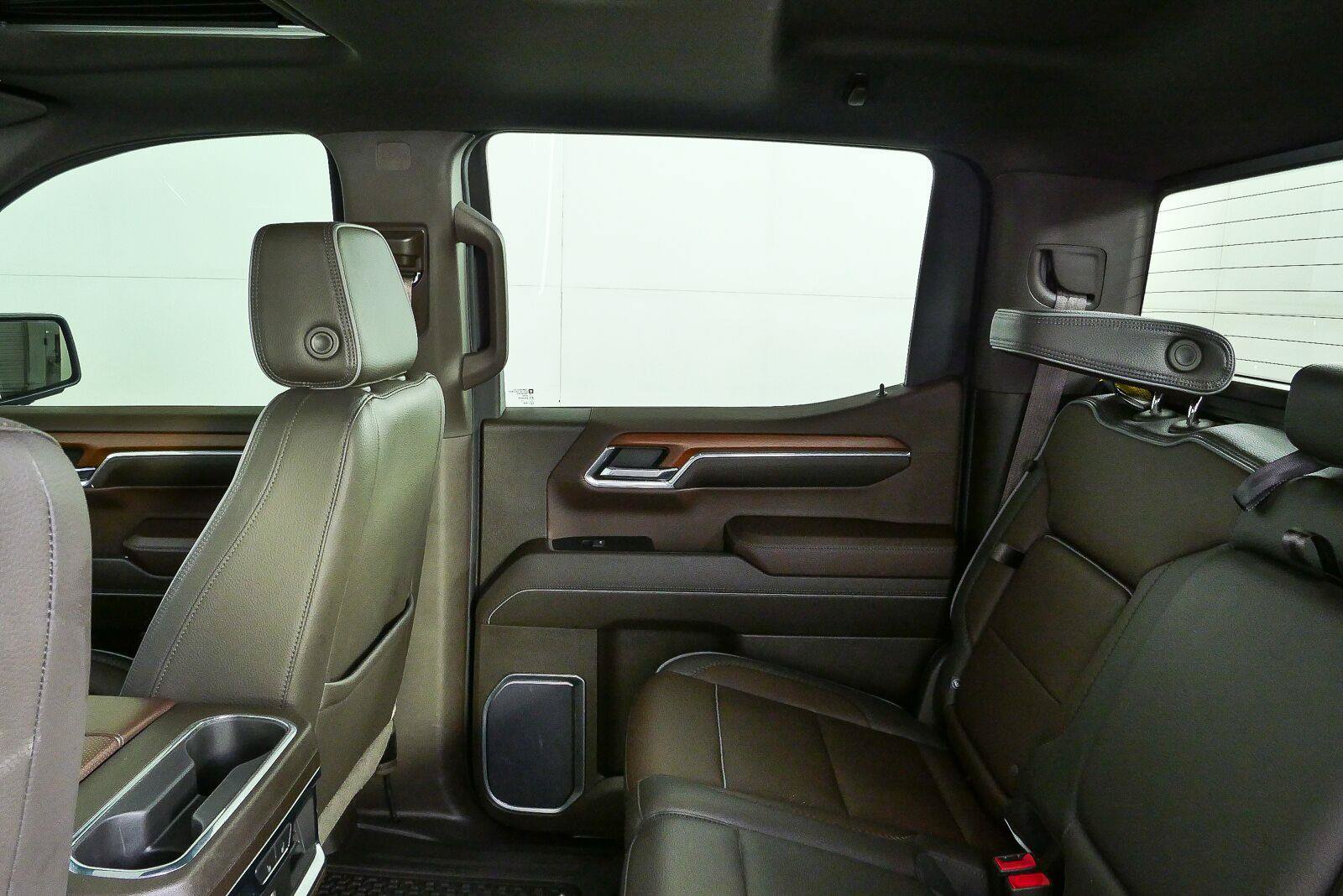 Used 2023 GMC Sierra 1500 Denali w/ Denali Reserve Package AWD/4WD image 18