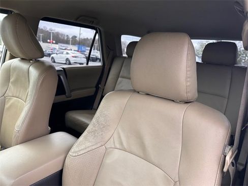 Used 2014 Toyota 4Runner SR5 image 17