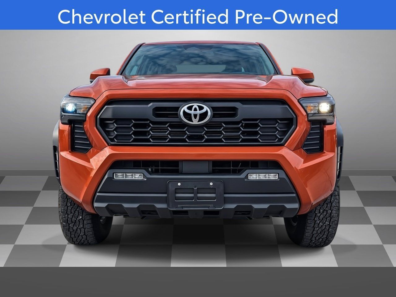 Used 2025 Toyota Tacoma TRD Off-Road AWD/4WD image 2