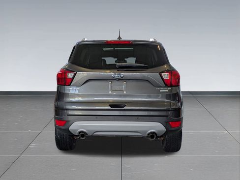 Used 2019 Ford Escape Titanium image 5