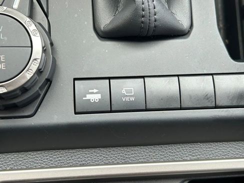 Used 2025 Toyota 4Runner 4WD image 35