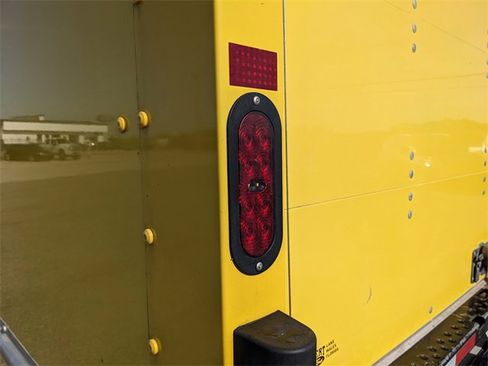 Used 2023 Ford E-350 and Econoline 350 Super Duty w/ Driver's Safety Package image 12