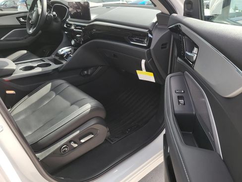 Used 2026 Acura MDX FWD w/ Technology Package image 7