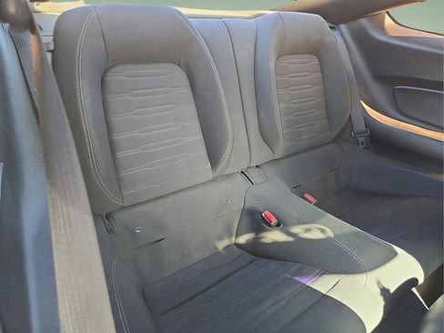 Used 2017 Ford Mustang Coupe image 15